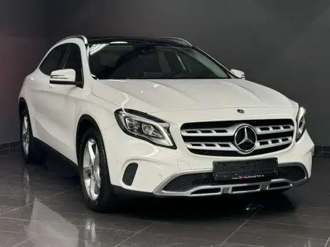 Annonce MERCEDES-BENZ CLASSE GLA Essence 2019 d'occasion Allemagne