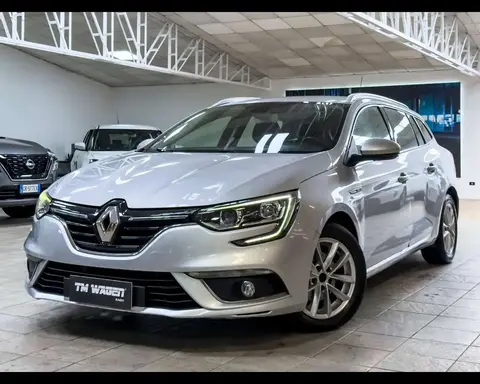 Used RENAULT MEGANE Diesel 2018 Ad 