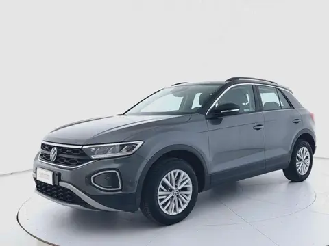 Used VOLKSWAGEN T-ROC Diesel 2023 Ad 