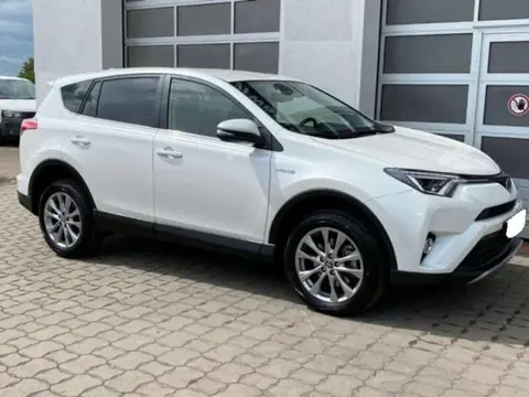 Used TOYOTA RAV4 LPG 2018 Ad 