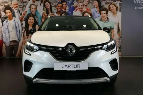 Used RENAULT CAPTUR Petrol 2022 Ad 