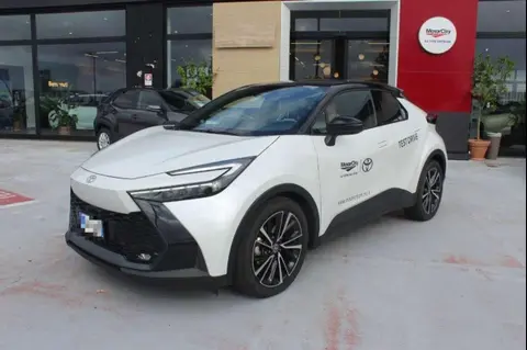 Used TOYOTA C-HR Hybrid 2023 Ad 