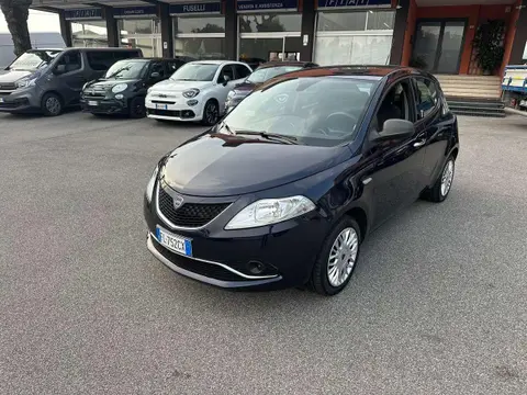 Annonce LANCIA YPSILON Essence 2017 d'occasion 