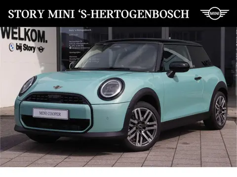 Used MINI COOPER Petrol 2024 Ad 