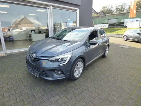 Used RENAULT CLIO Petrol 2021 Ad 