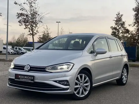 Used VOLKSWAGEN GOLF Petrol 2018 Ad 