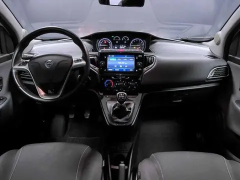 Used LANCIA YPSILON Hybrid 2022 Ad 