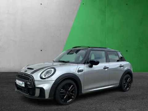 Used MINI COOPER Petrol 2023 Ad Germany