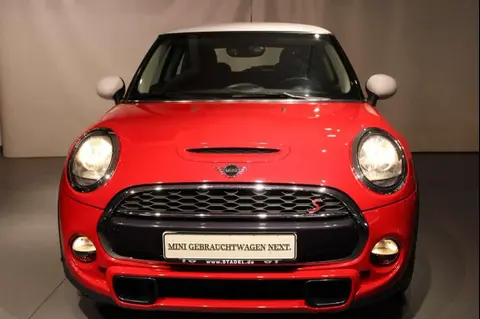 Used MINI COOPER Petrol 2019 Ad Germany