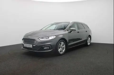 Used FORD MONDEO Hybrid 2019 Ad 