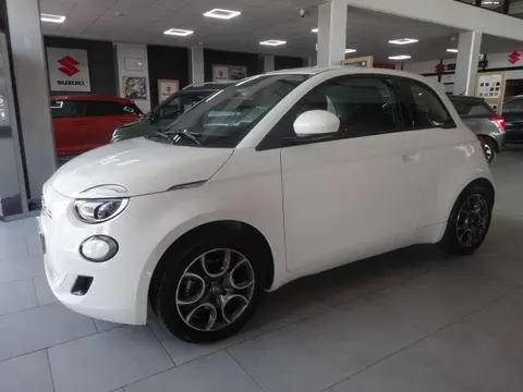 Used FIAT 500 Electric 2023 Ad 