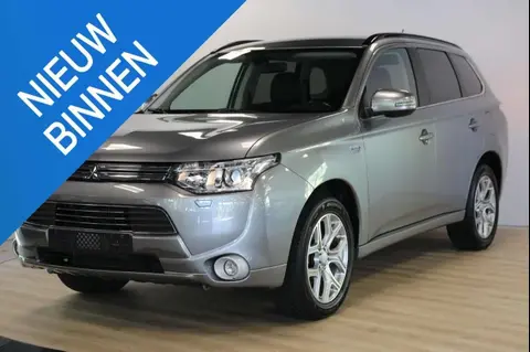 Used MITSUBISHI OUTLANDER Hybrid 2014 Ad 