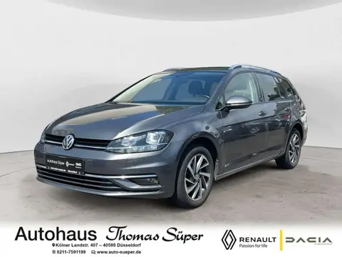 Used VOLKSWAGEN GOLF Petrol 2017 Ad 