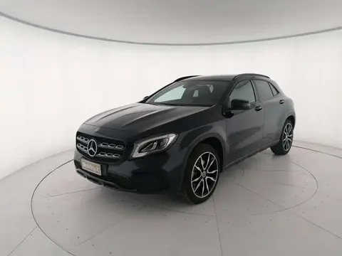 Used MERCEDES-BENZ CLASSE GLA Petrol 2017 Ad 