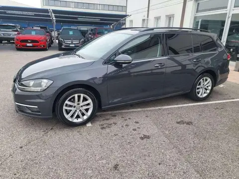 Used VOLKSWAGEN GOLF Diesel 2018 Ad 