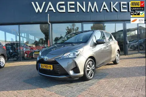 Used TOYOTA YARIS Hybrid 2017 Ad 