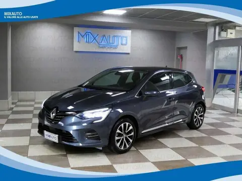 Used RENAULT CLIO Hybrid 2021 Ad 