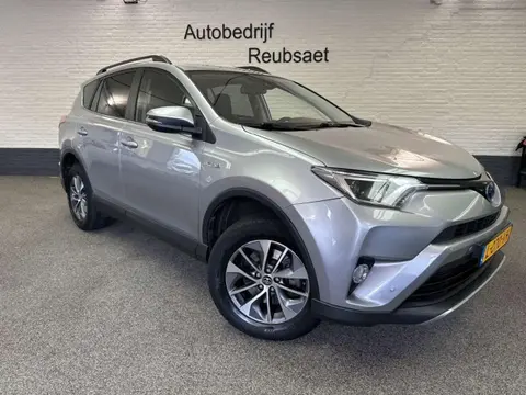 Used TOYOTA RAV4 Hybrid 2017 Ad 