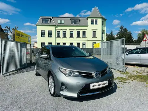 Used TOYOTA AURIS Hybrid 2015 Ad 