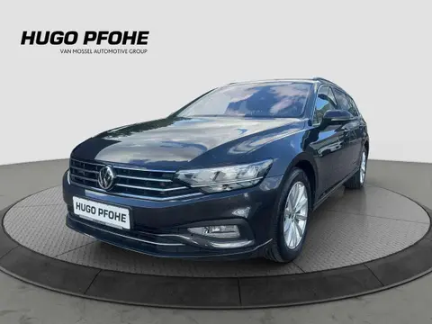 Used VOLKSWAGEN PASSAT Petrol 2020 Ad 