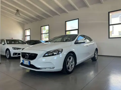 Used VOLVO V40 Diesel 2016 Ad 