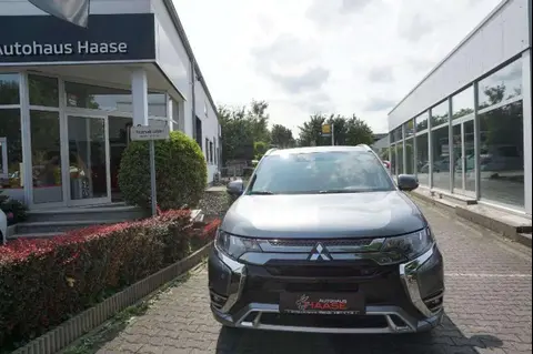 Used MITSUBISHI OUTLANDER Hybrid 2019 Ad 