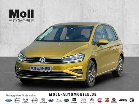 Used VOLKSWAGEN GOLF Petrol 2018 Ad 