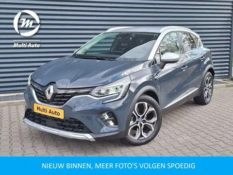 Used RENAULT CAPTUR Hybrid 2022 Ad 