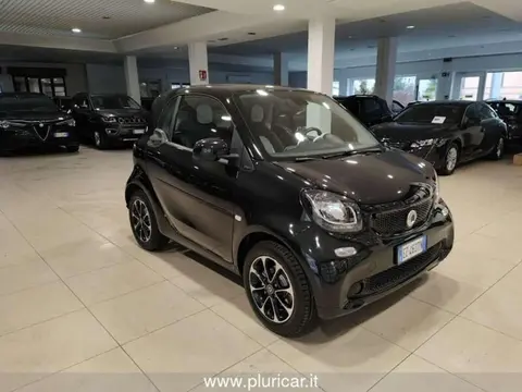 Used SMART FORTWO Petrol 2015 Ad 