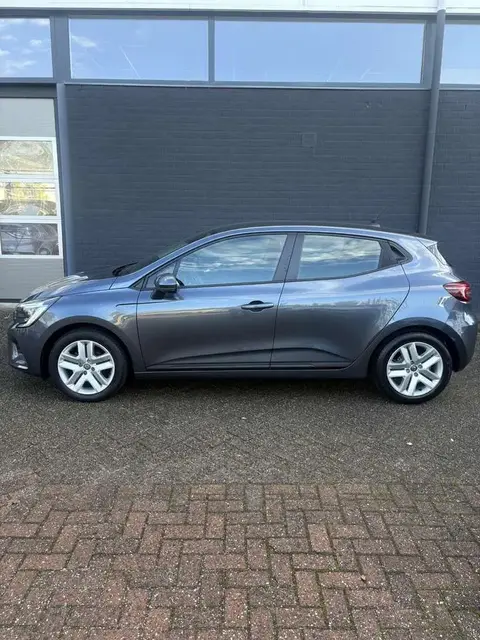 Used RENAULT CLIO Petrol 2021 Ad 