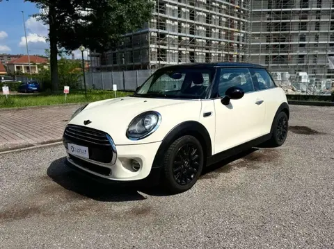 Used MINI COOPER Diesel 2017 Ad 