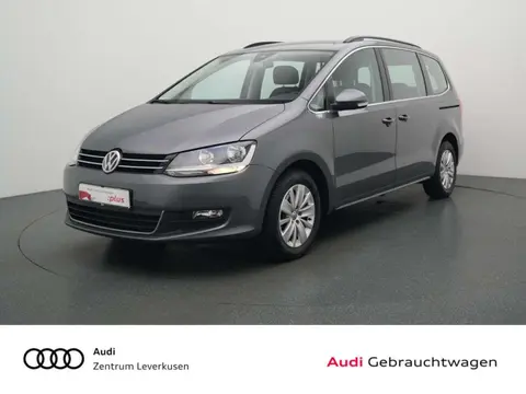 Used VOLKSWAGEN SHARAN Petrol 2022 Ad 