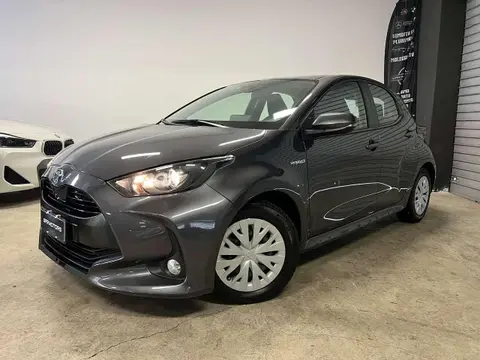 Used TOYOTA YARIS Hybrid 2021 Ad 