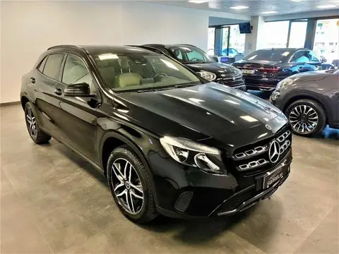 Annonce MERCEDES-BENZ CLASSE GLA Essence 2020 d'occasion 