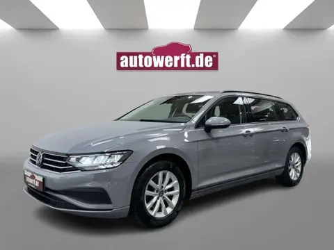 Used VOLKSWAGEN PASSAT Petrol 2022 Ad 