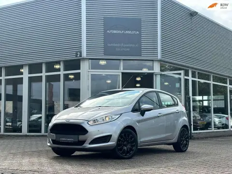 Annonce FORD FIESTA Essence 2017 d'occasion 