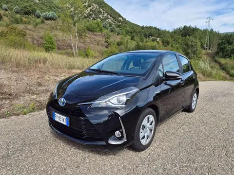 Used TOYOTA YARIS Hybrid 2018 Ad 