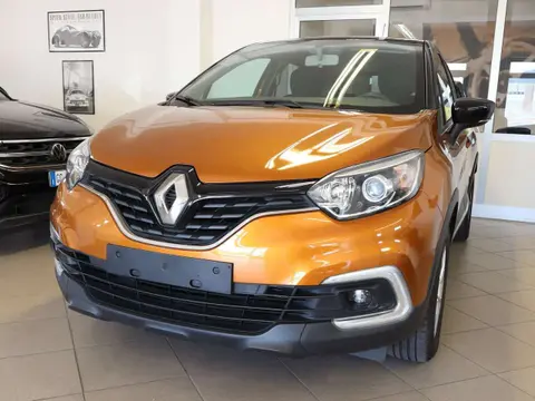 Annonce RENAULT CAPTUR Essence 2019 d'occasion 