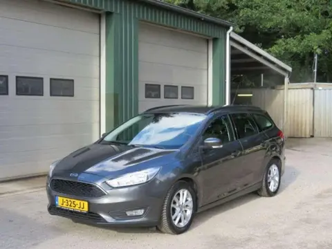 Annonce FORD FOCUS Essence 2015 d'occasion 