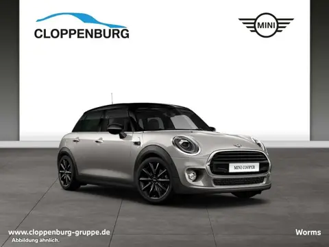 Used MINI COOPER Petrol 2019 Ad 