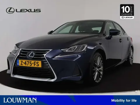 Used LEXUS IS Hybrid 2017 Ad 