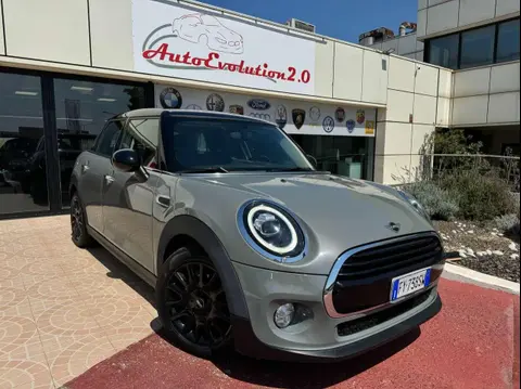 Used MINI COOPER Diesel 2019 Ad 