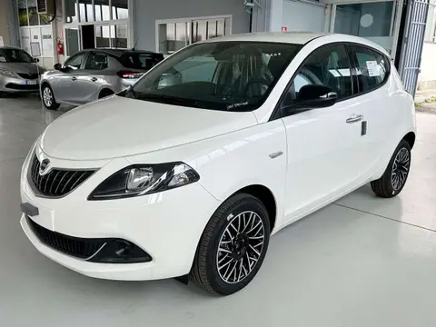 Used LANCIA YPSILON Hybrid 2024 Ad 