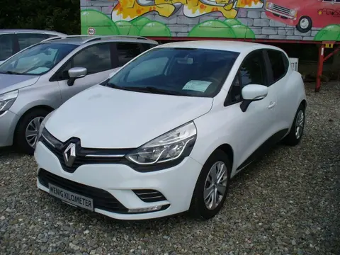 Used RENAULT CLIO Petrol 2017 Ad 