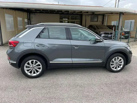 Used VOLKSWAGEN T-ROC Diesel 2023 Ad 