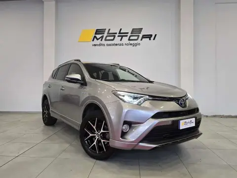 Used TOYOTA RAV4 Hybrid 2017 Ad 