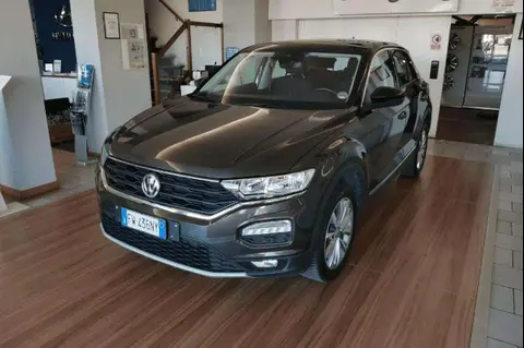 Used VOLKSWAGEN T-ROC Diesel 2019 Ad 