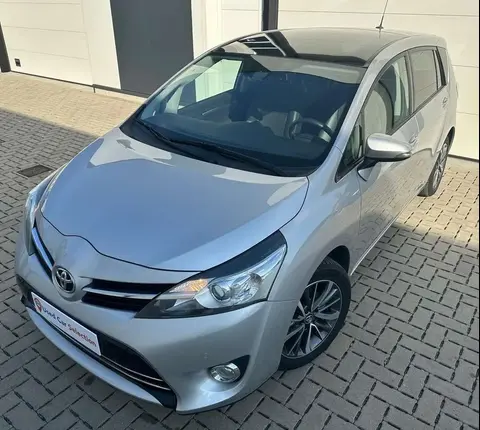 Used TOYOTA VERSO Petrol 2017 Ad 