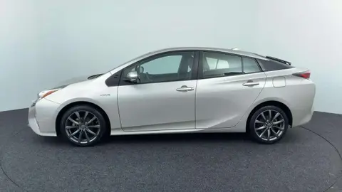 Used TOYOTA PRIUS Hybrid 2018 Ad 