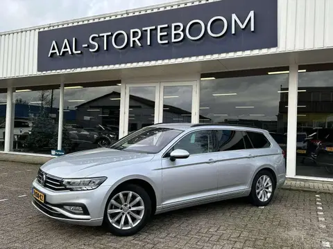 Used VOLKSWAGEN PASSAT Petrol 2020 Ad 